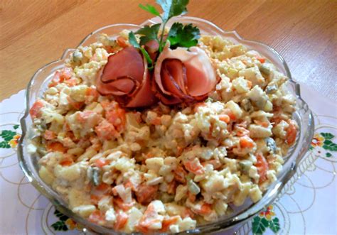 tradycyjna salatka jarzynowa